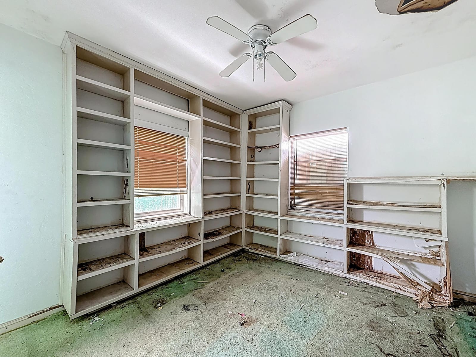 17590 NE 19th Avenue, North Miami Beach, FL 33162 photo 15
