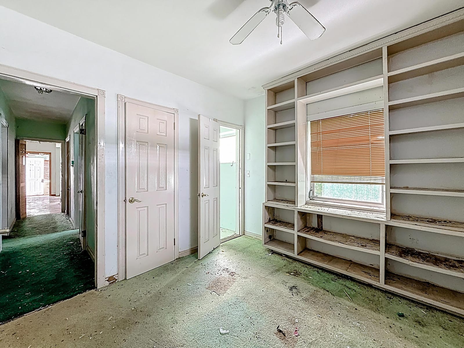 17590 NE 19th Avenue, North Miami Beach, FL 33162 photo 16