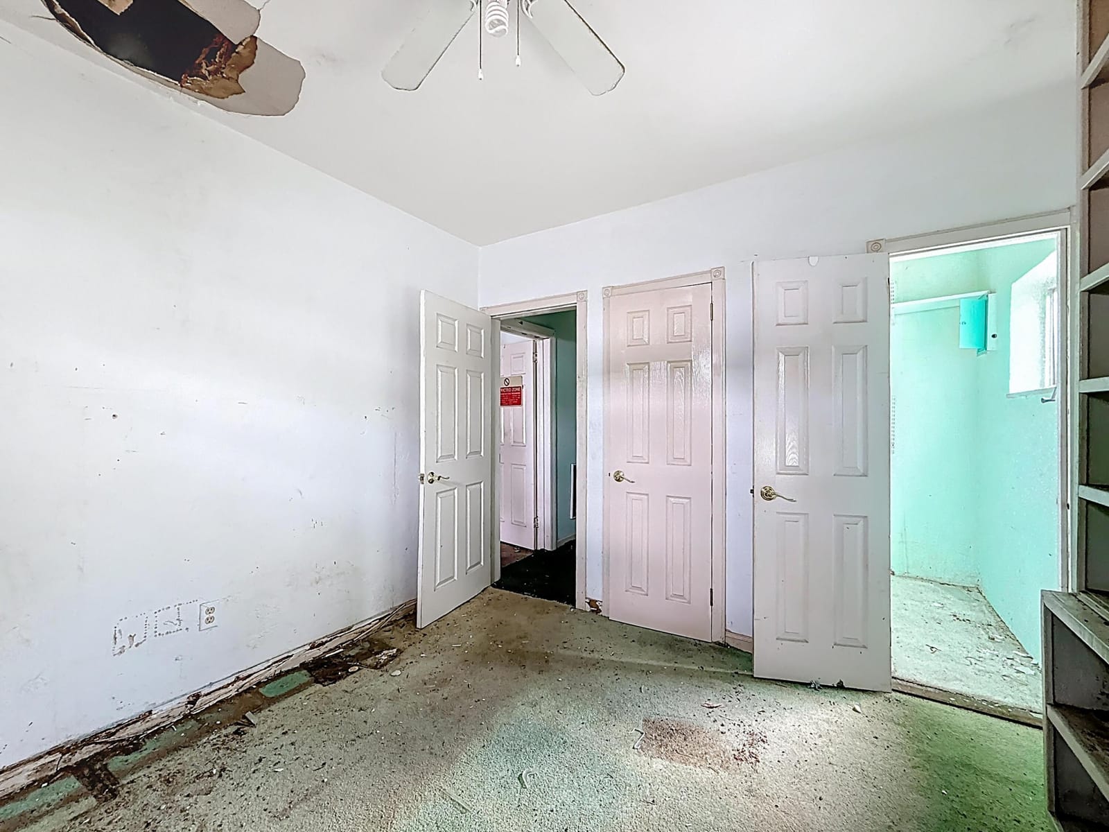 17590 NE 19th Avenue, North Miami Beach, FL 33162 photo 17