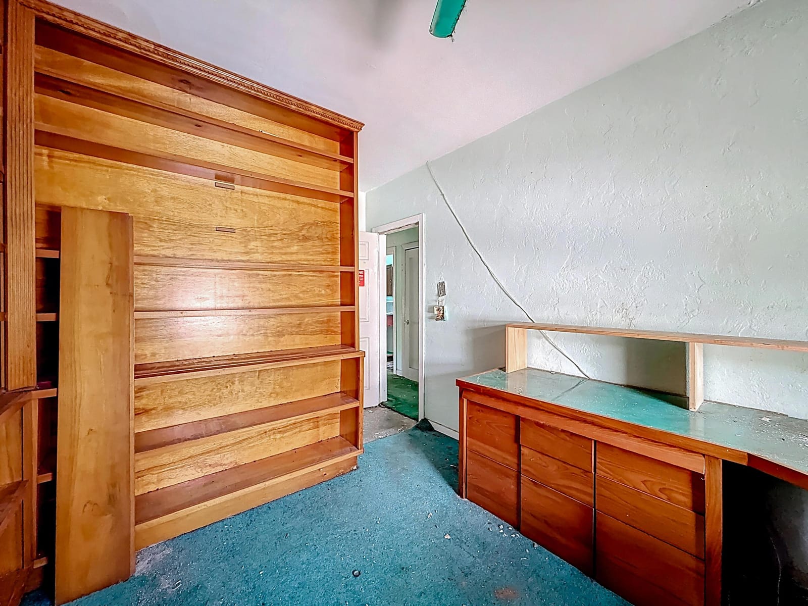 17590 NE 19th Avenue, North Miami Beach, FL 33162 photo 20