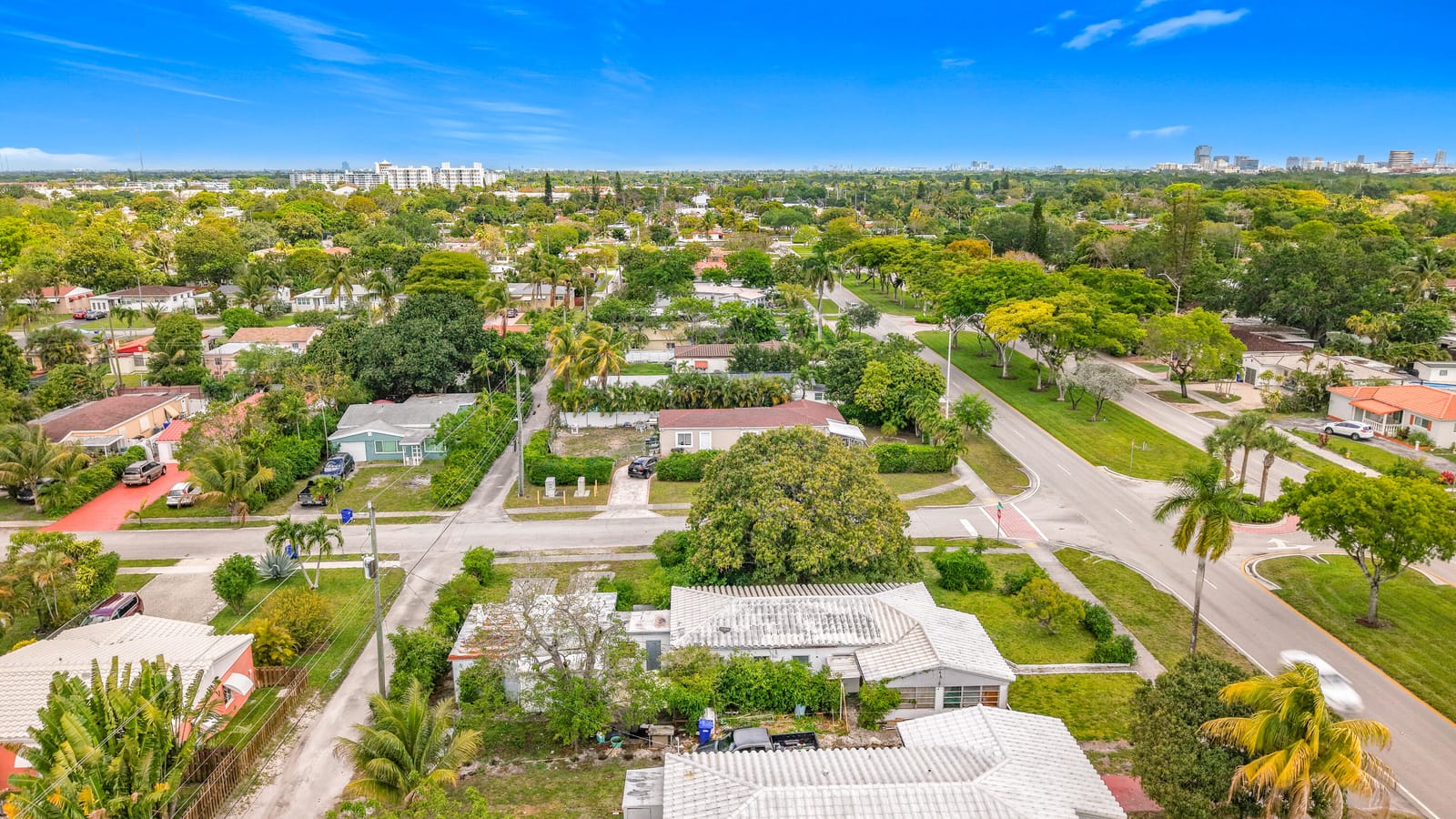 17590 NE 19th Avenue, North Miami Beach, FL 33162 photo 29