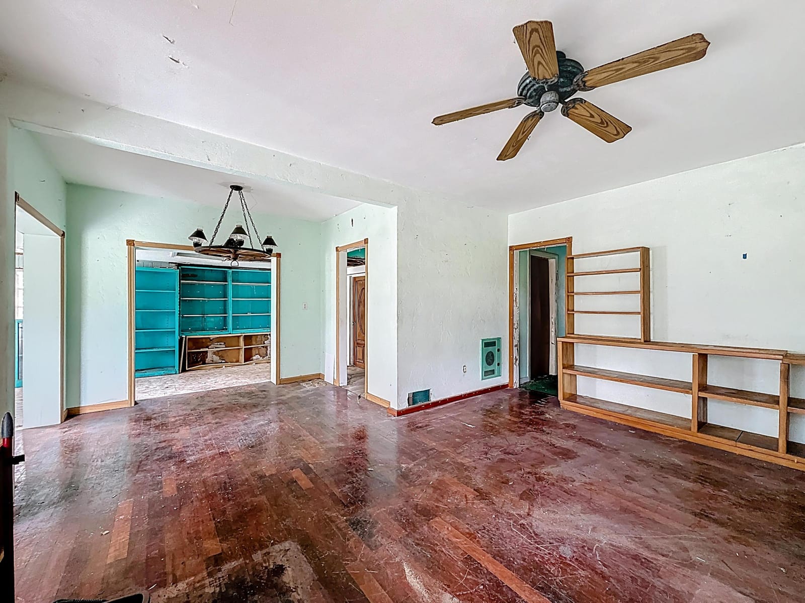 17590 NE 19th Avenue, North Miami Beach, FL 33162 photo 10