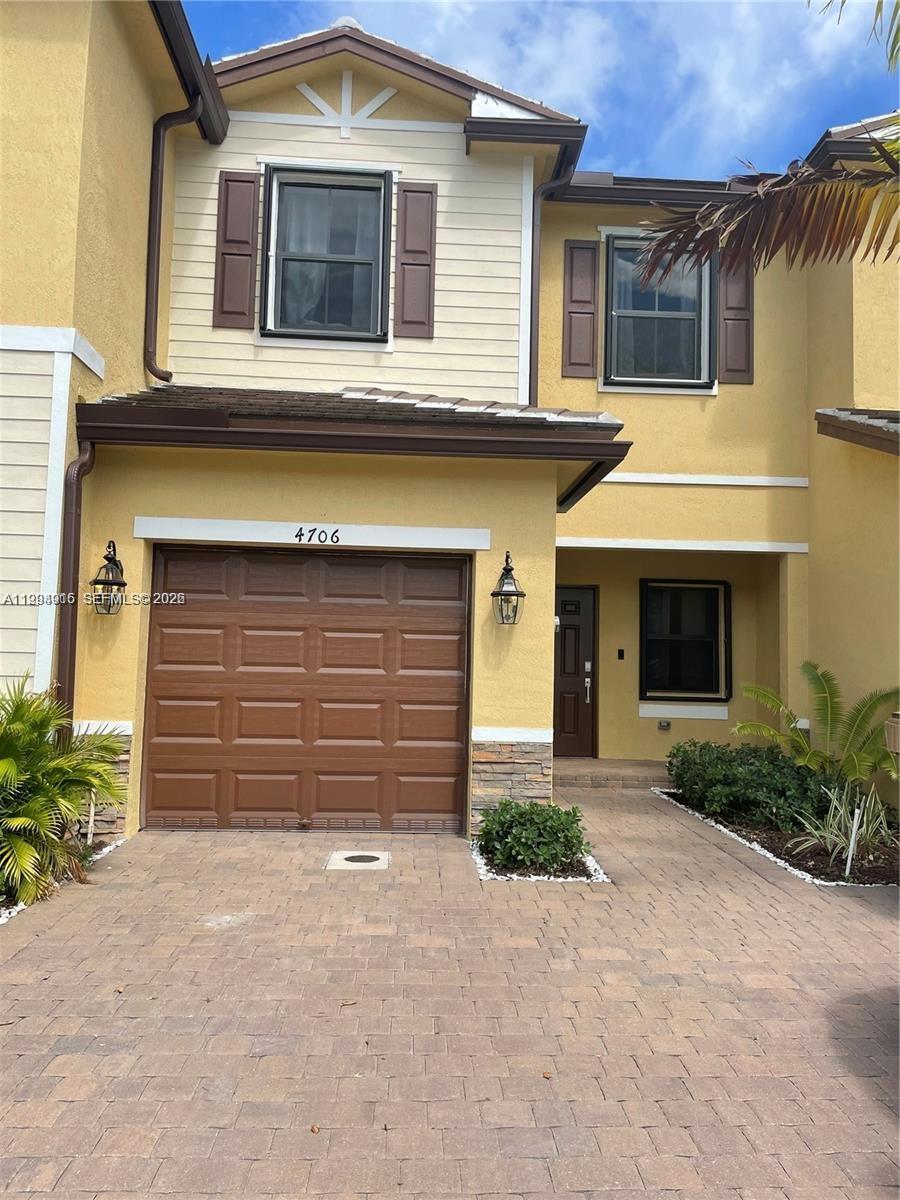 4706 Santa Cruz Way, Davie, FL 33314, Davie
