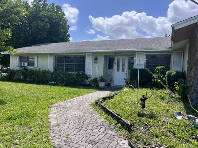 1400 Flagler Boulevard, sold in Kelsey City, Lake Park, FL