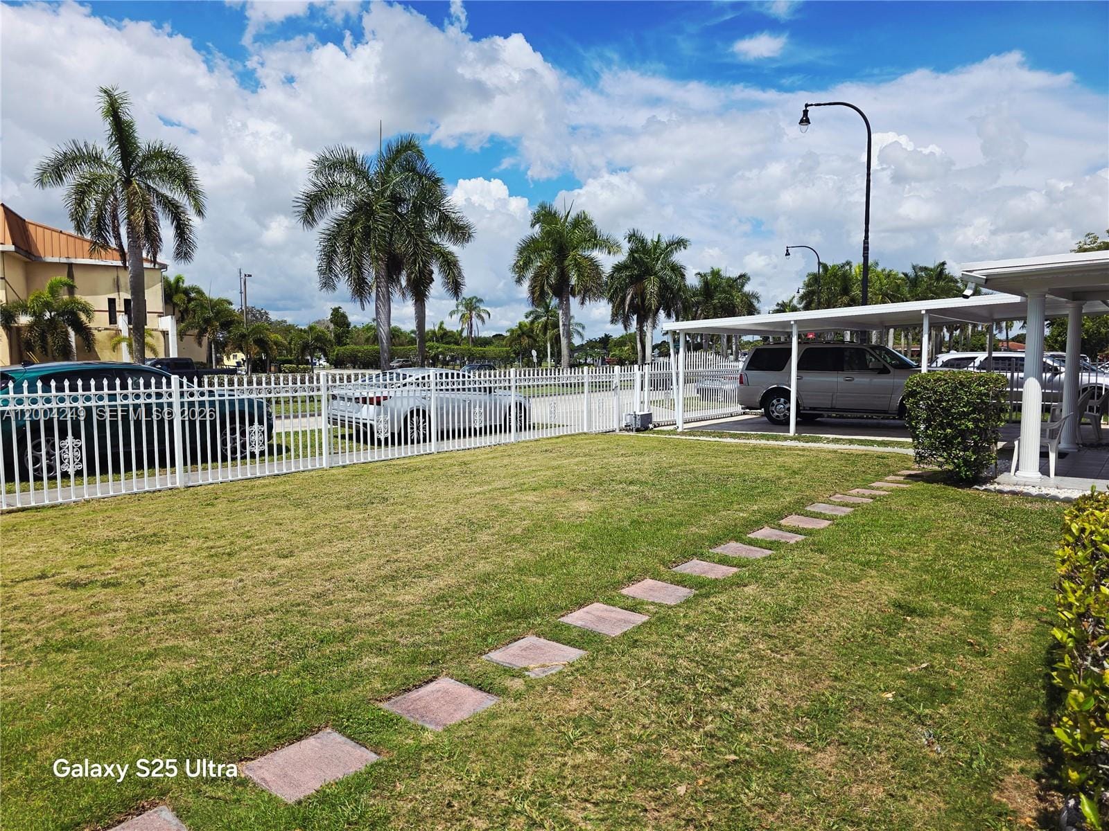 14441 Lincoln Boulevard, Miami, FL 33176 photo 2