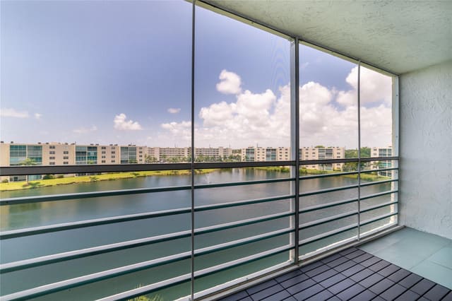 111 SE 3rd Avenue 606, Dania Beach, FL 33004