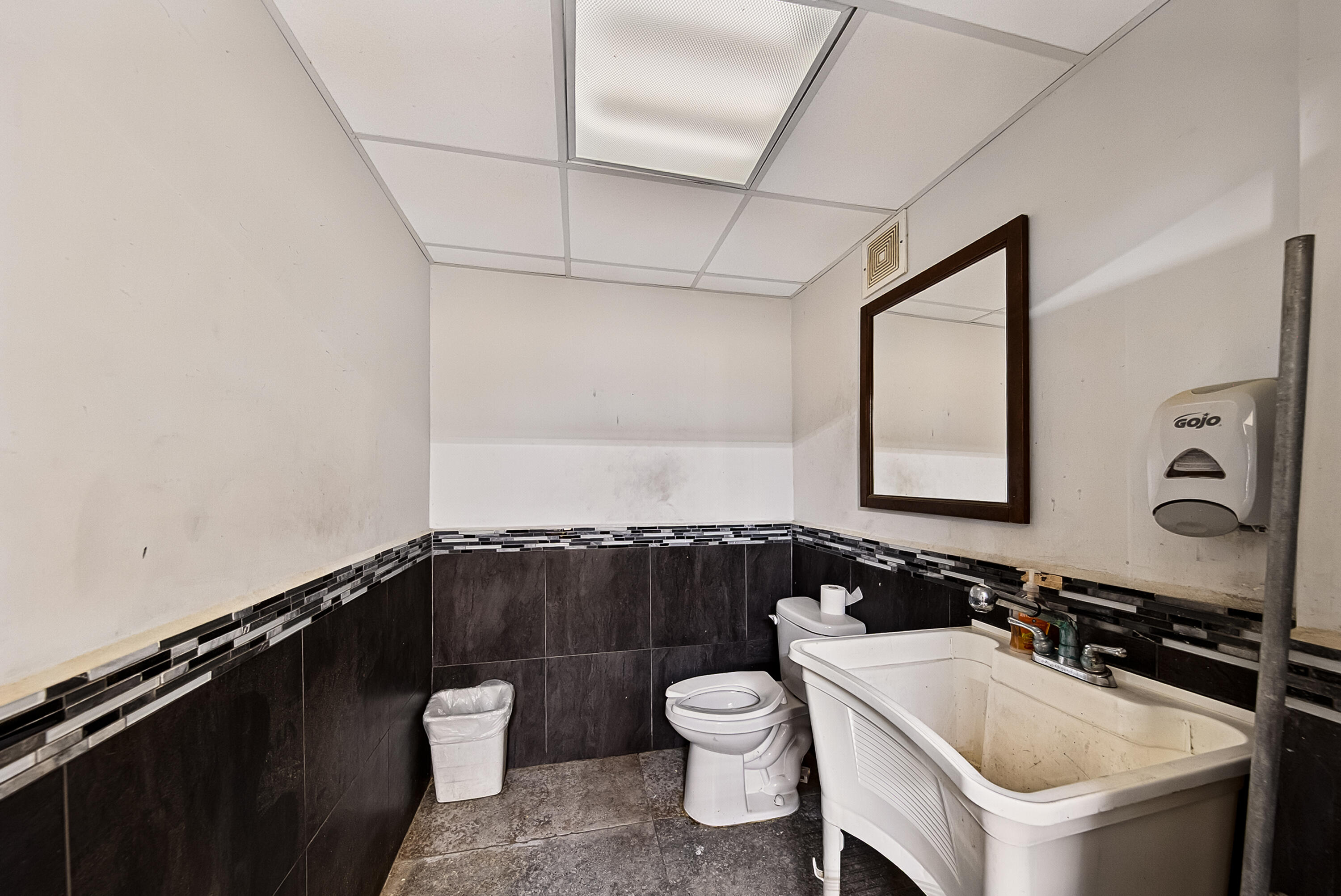 936 NW 1st Street, Fort Lauderdale, FL 33311 photo 14