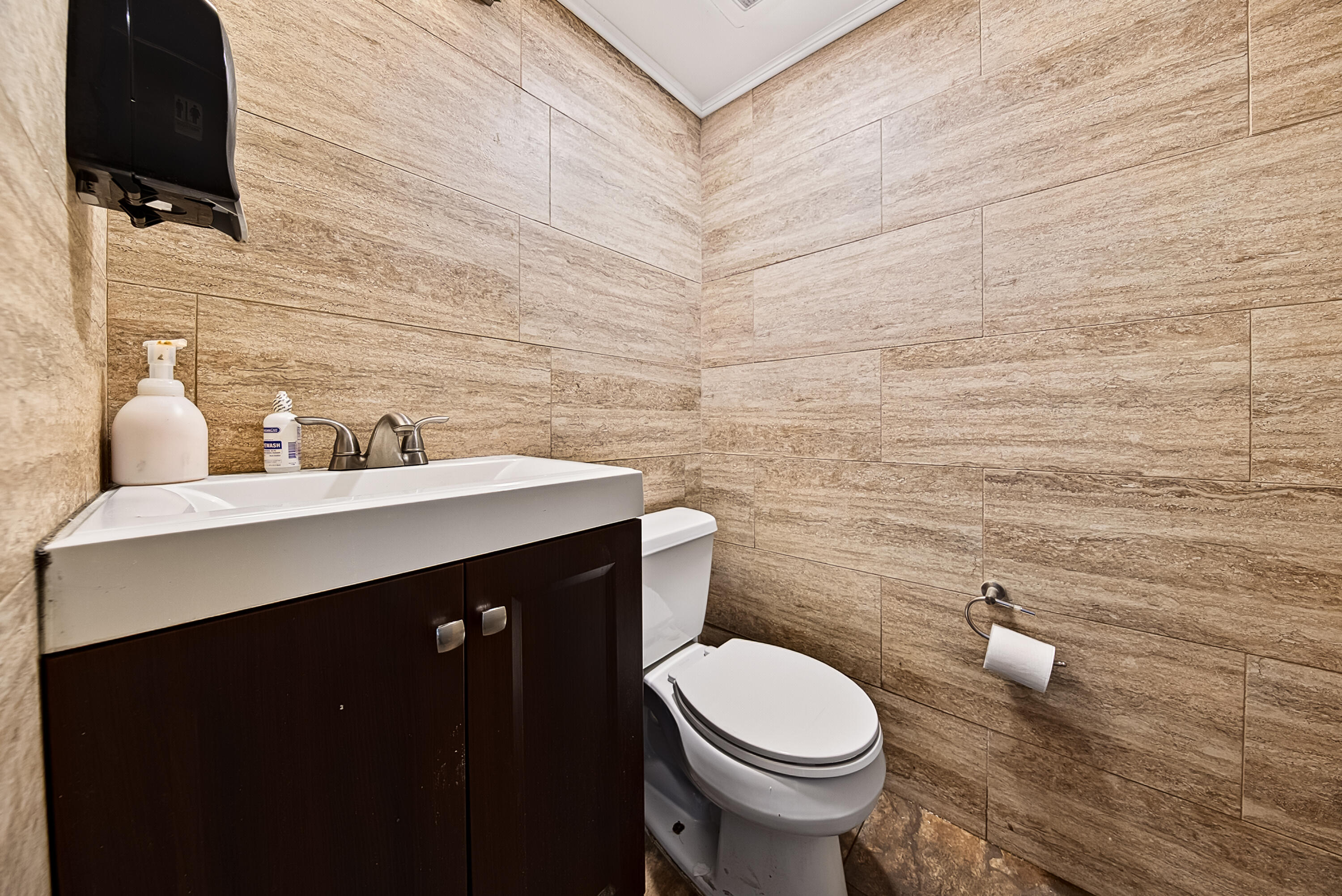 936 NW 1st Street, Fort Lauderdale, FL 33311 photo 29