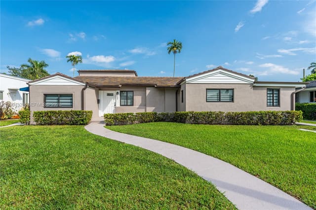 157 Curtiss Parkway, sold in Rev Pl Sec 2 Cc Estates, Miami Springs, FL