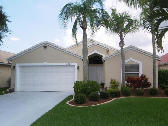 7862 Stirling Bridge Boulevard S, sold in Newport Cove, Delray Beach, FL