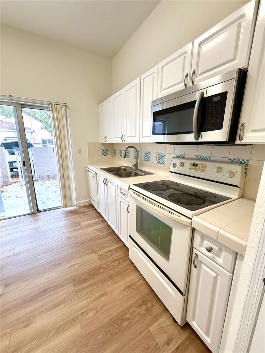 1947 SE 23rd Road, Homestead, FL 33035 photo 13