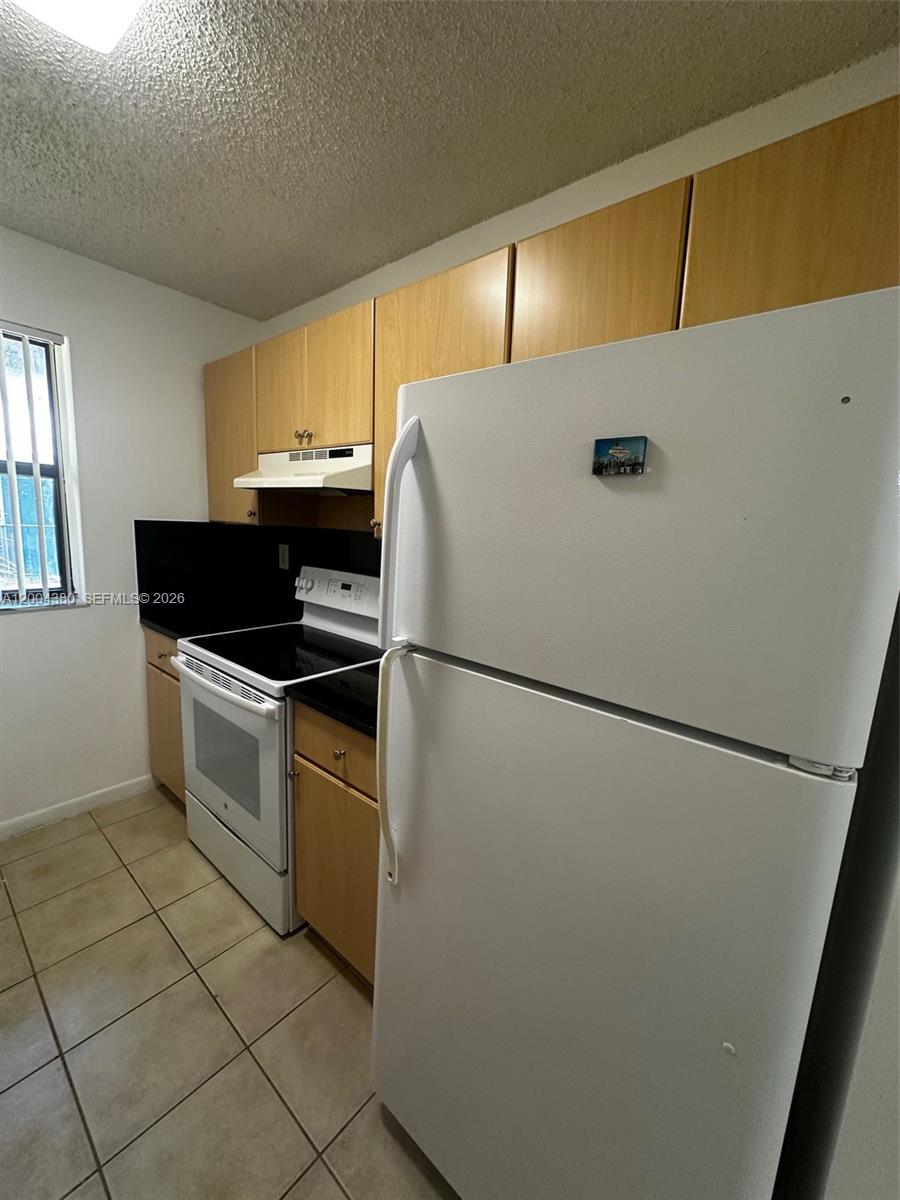 7220 NW 179th Street 201, Hialeah, FL 33015, Hialeah