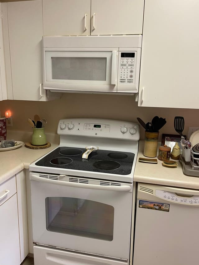 6976 SW 39th Street G205, Davie, FL 33314