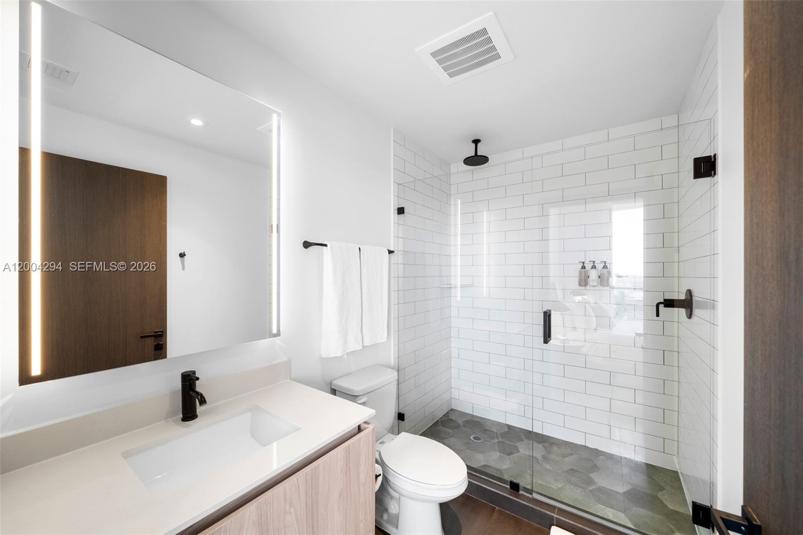 398 NE 5th Street 1809, Miami, FL 33132 photo 16