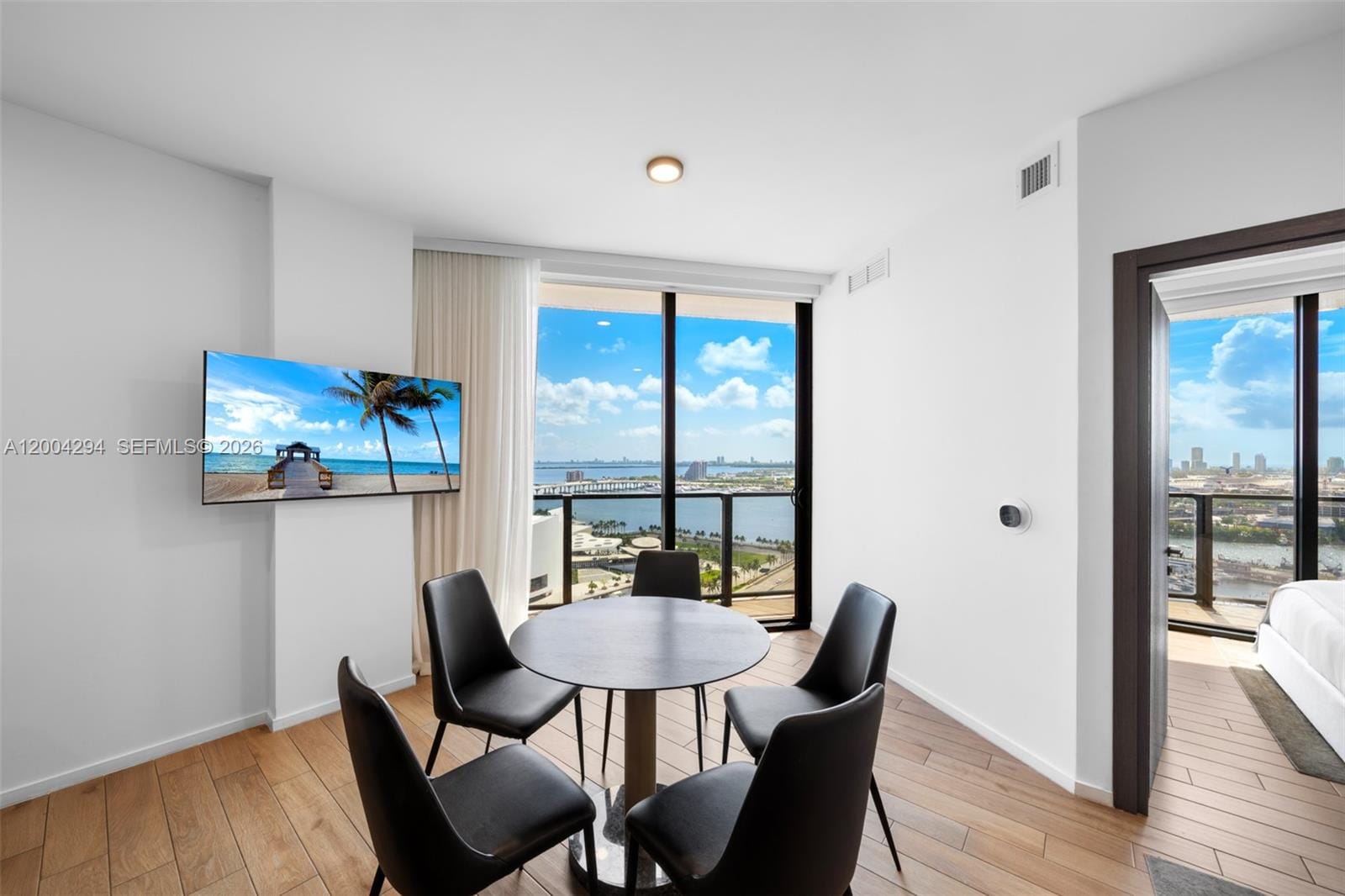 398 NE 5th Street 1809, Miami, FL 33132 photo 8