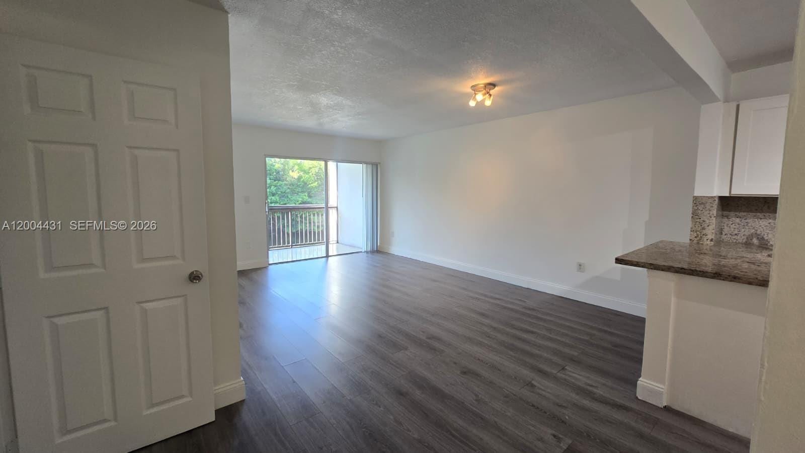 721 N Pine Island Road 209 — photo 2