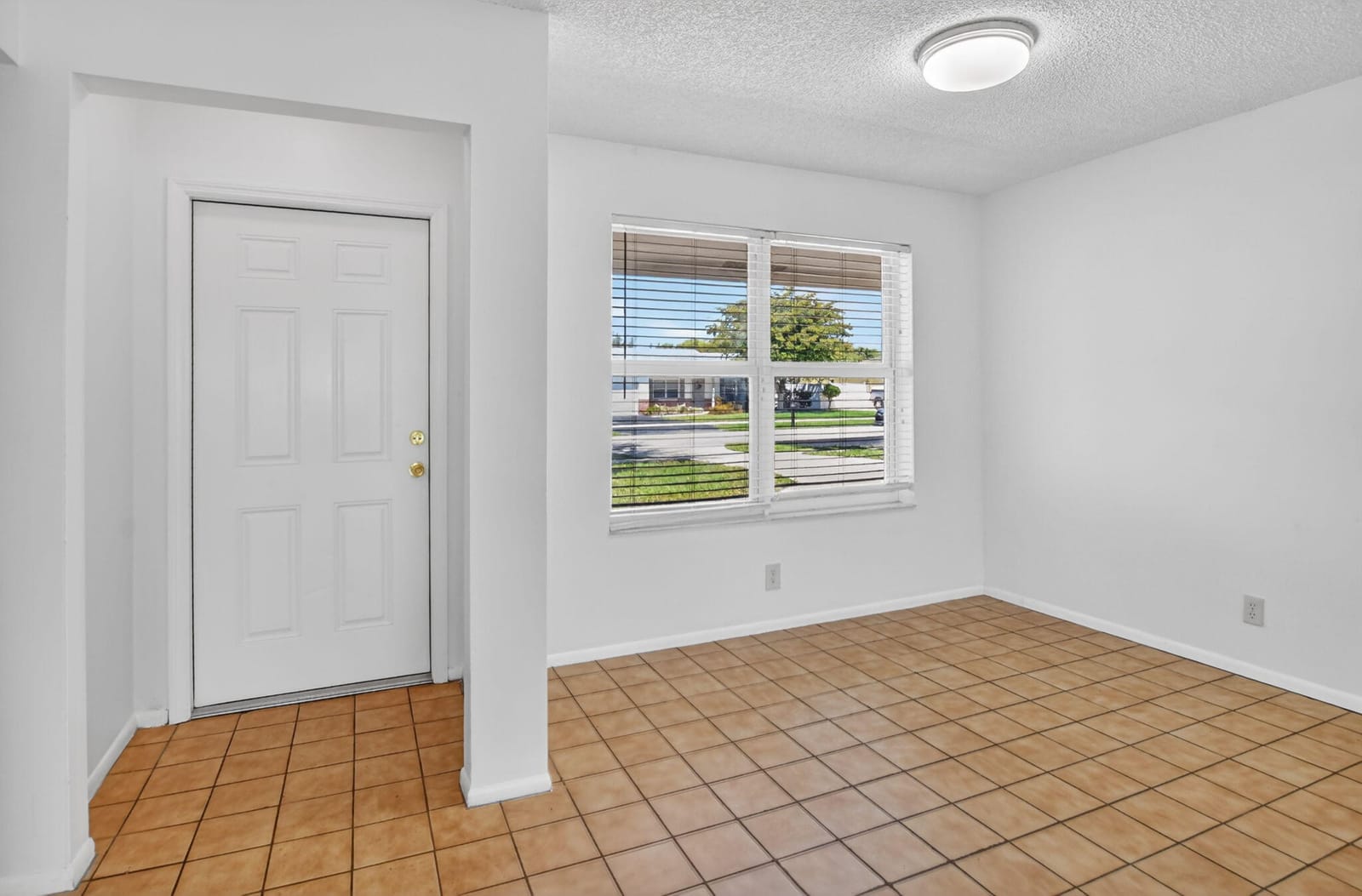 19486 Delaware Circle, Boca Raton, FL 33434 photo 4