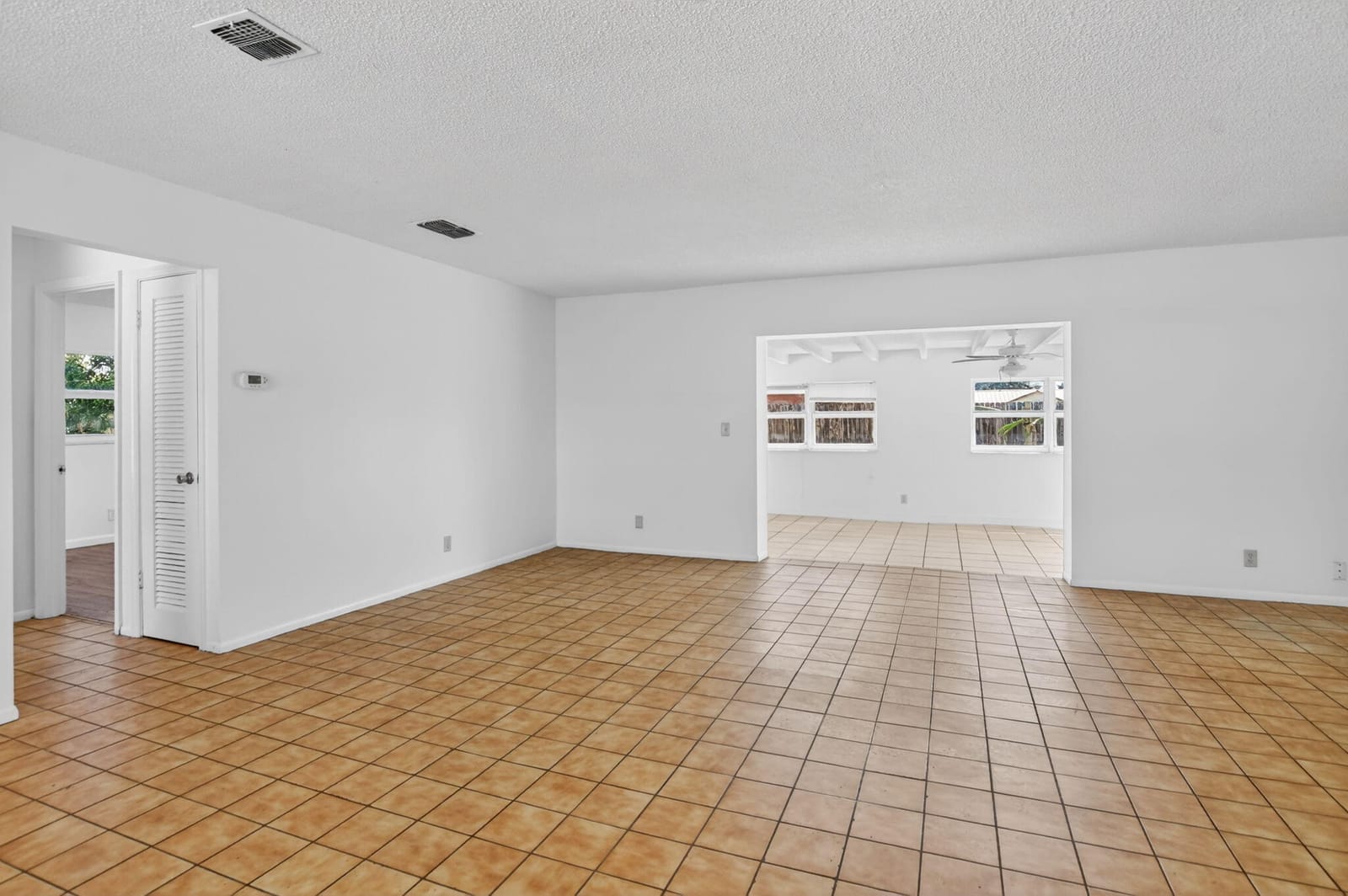 19486 Delaware Circle, Boca Raton, FL 33434 photo 5