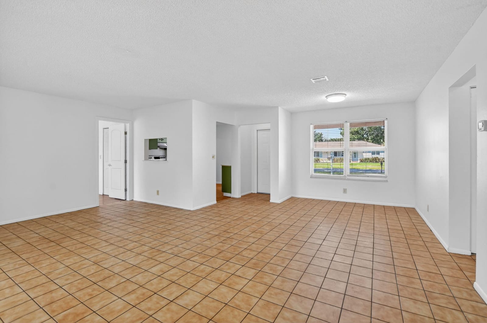 19486 Delaware Circle, Boca Raton, FL 33434 photo 7