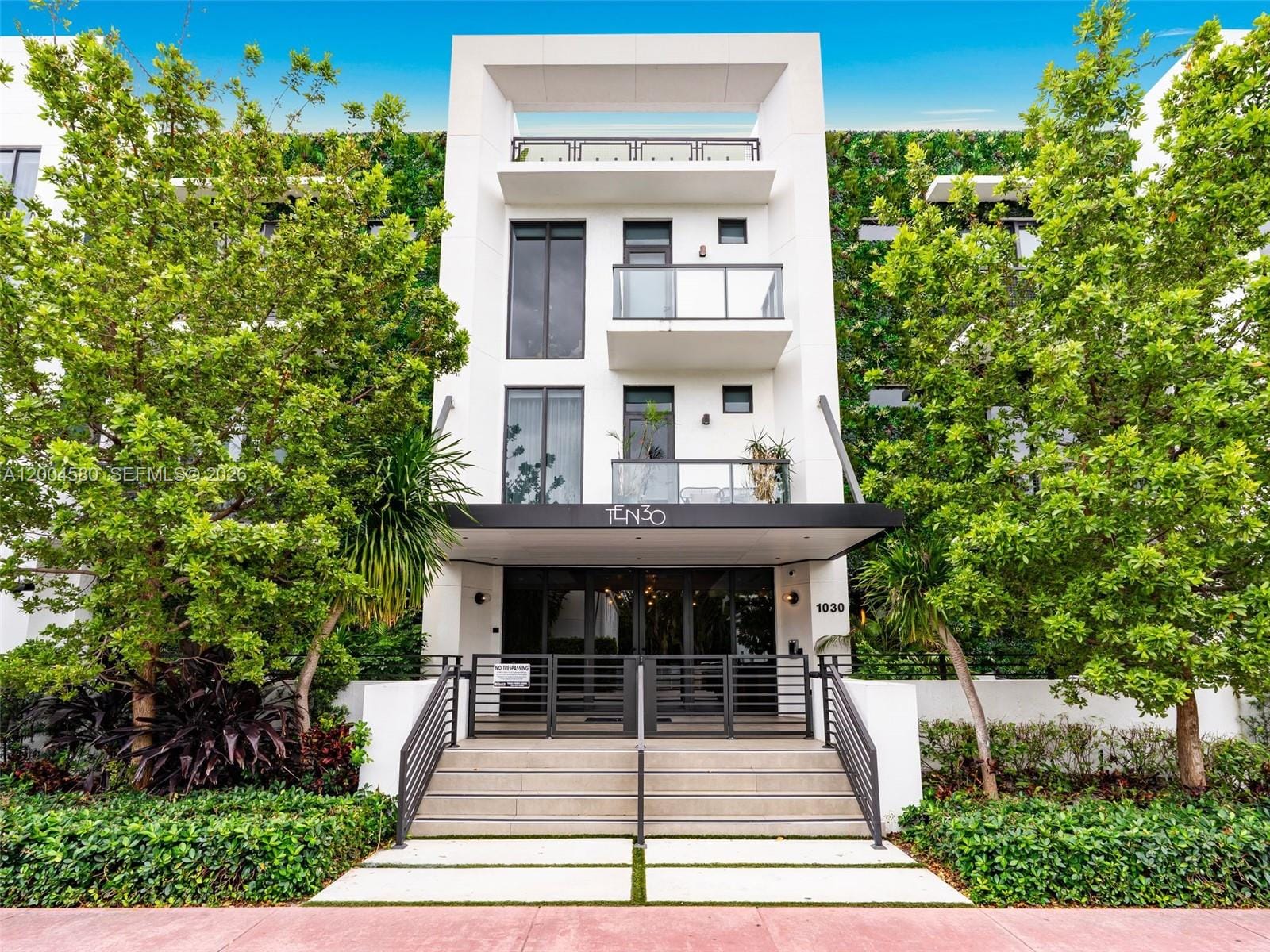1030 15th Street 321, Miami Beach, FL 33139 photo 2