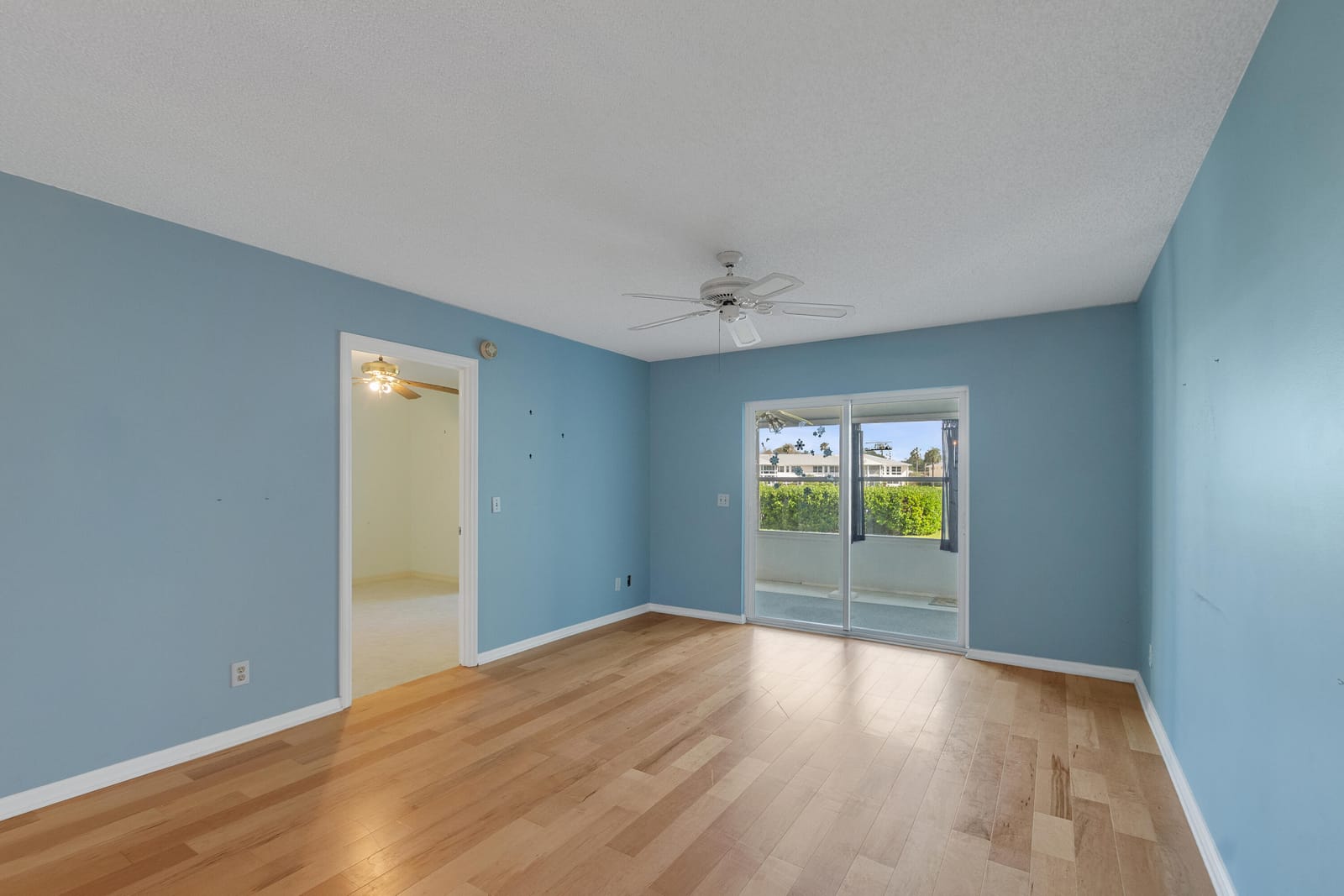 356 Grove Isle Circle — photo 5