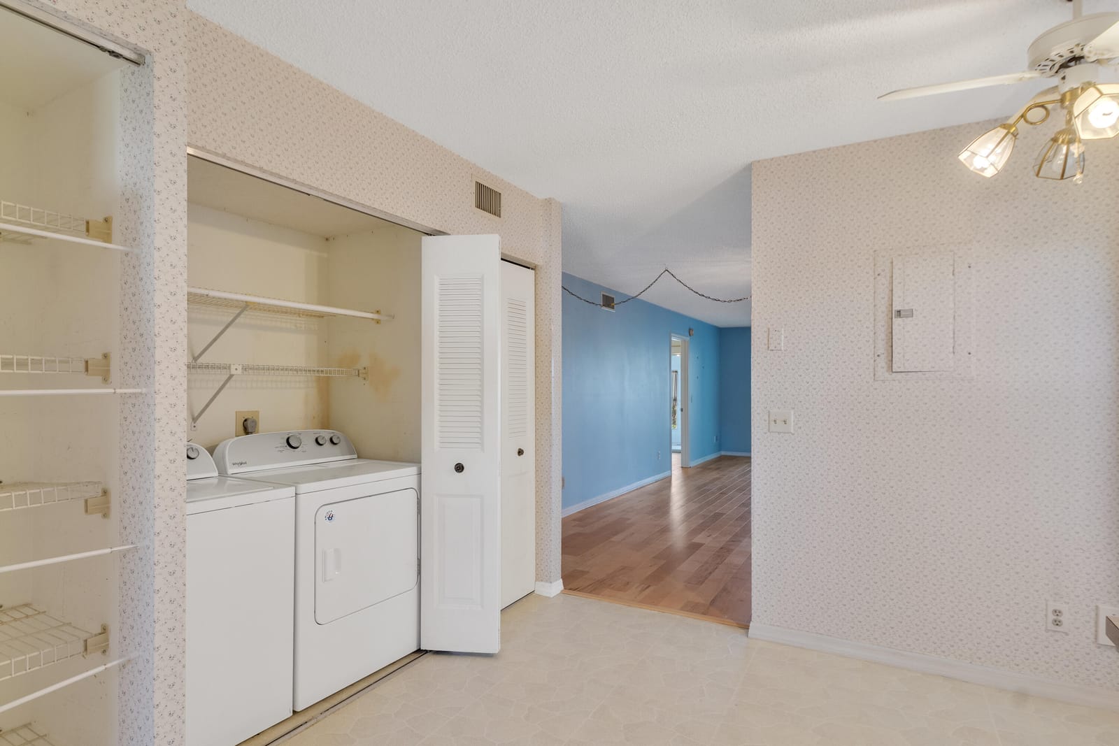 356 Grove Isle Circle — photo 10