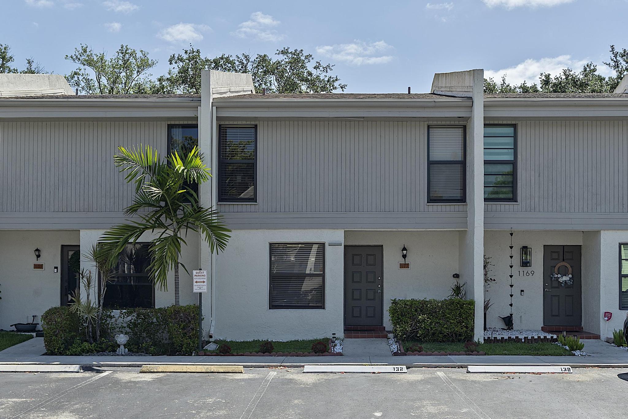 1177 NW 98th Terrace 132, Pembroke Pines, FL 33024, Pembroke Pines