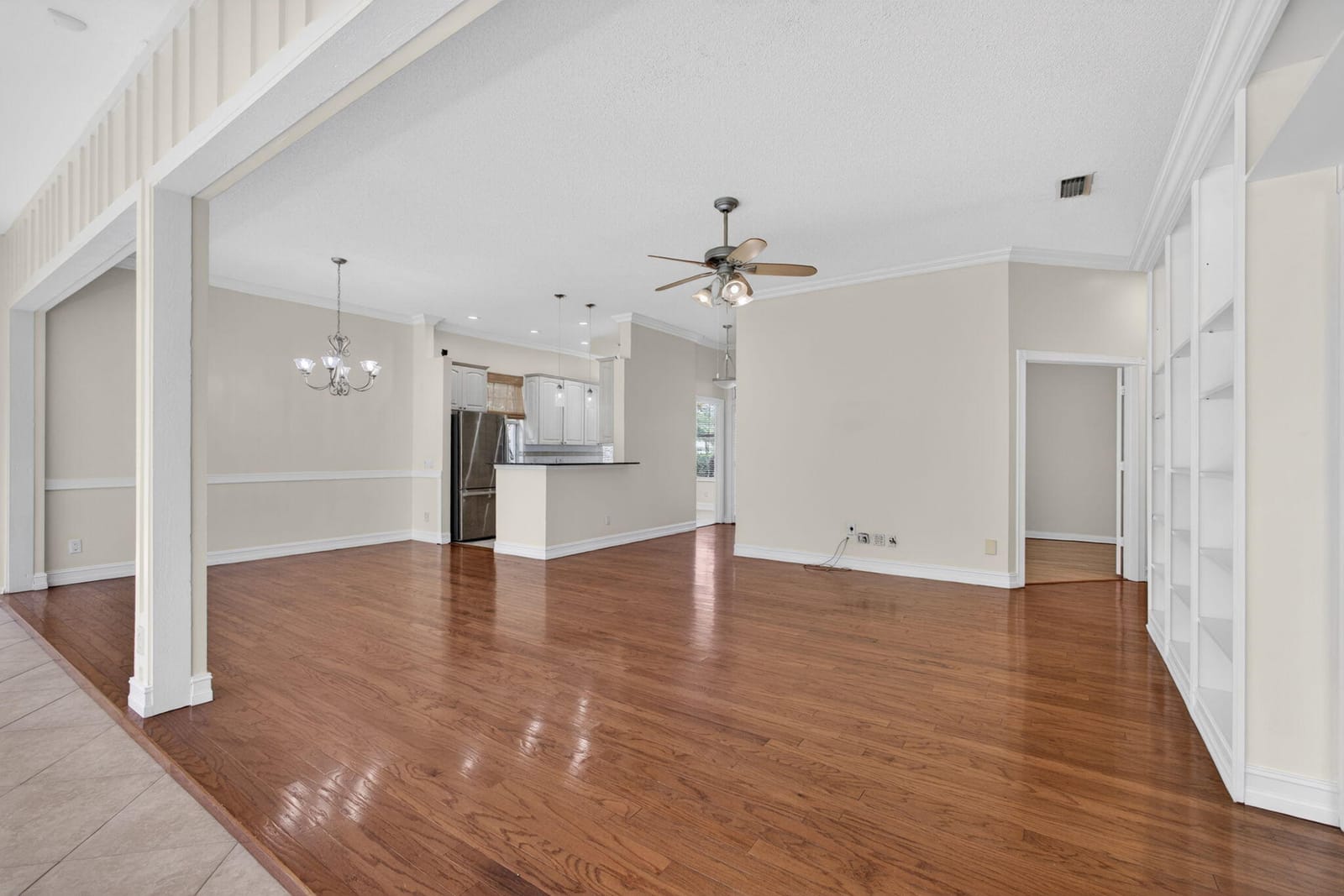 8773 Wakefield Drive — photo 11