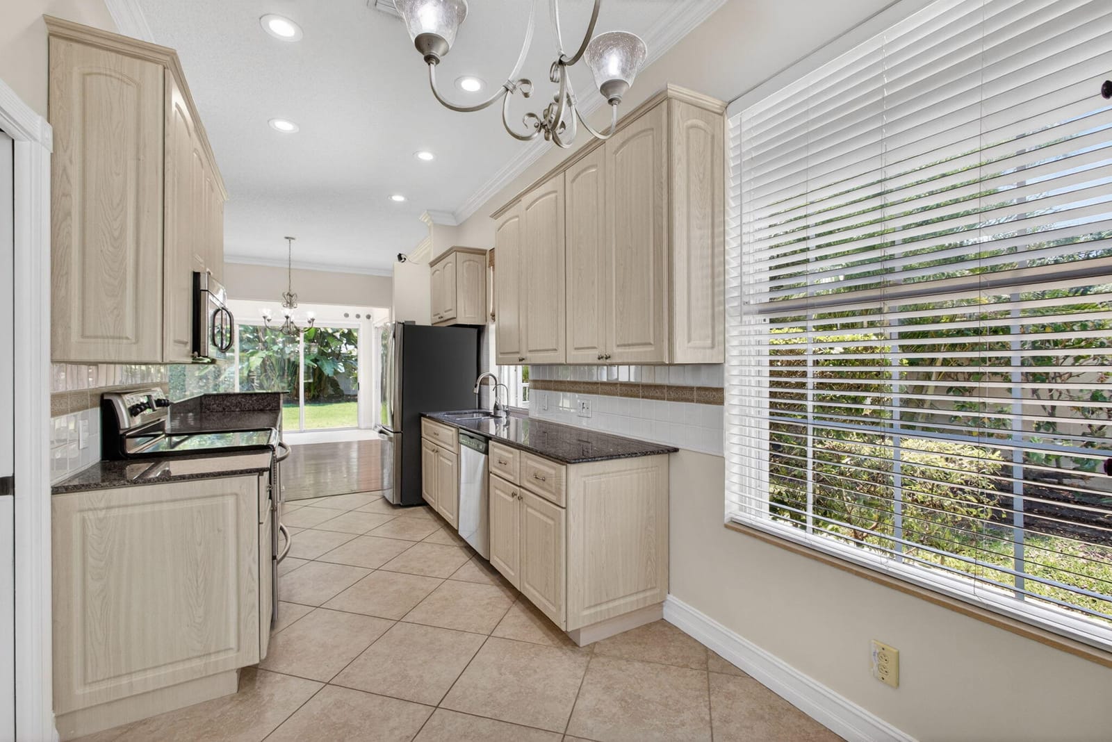 8773 Wakefield Drive, Palm Beach Gardens, FL 33410 photo 25