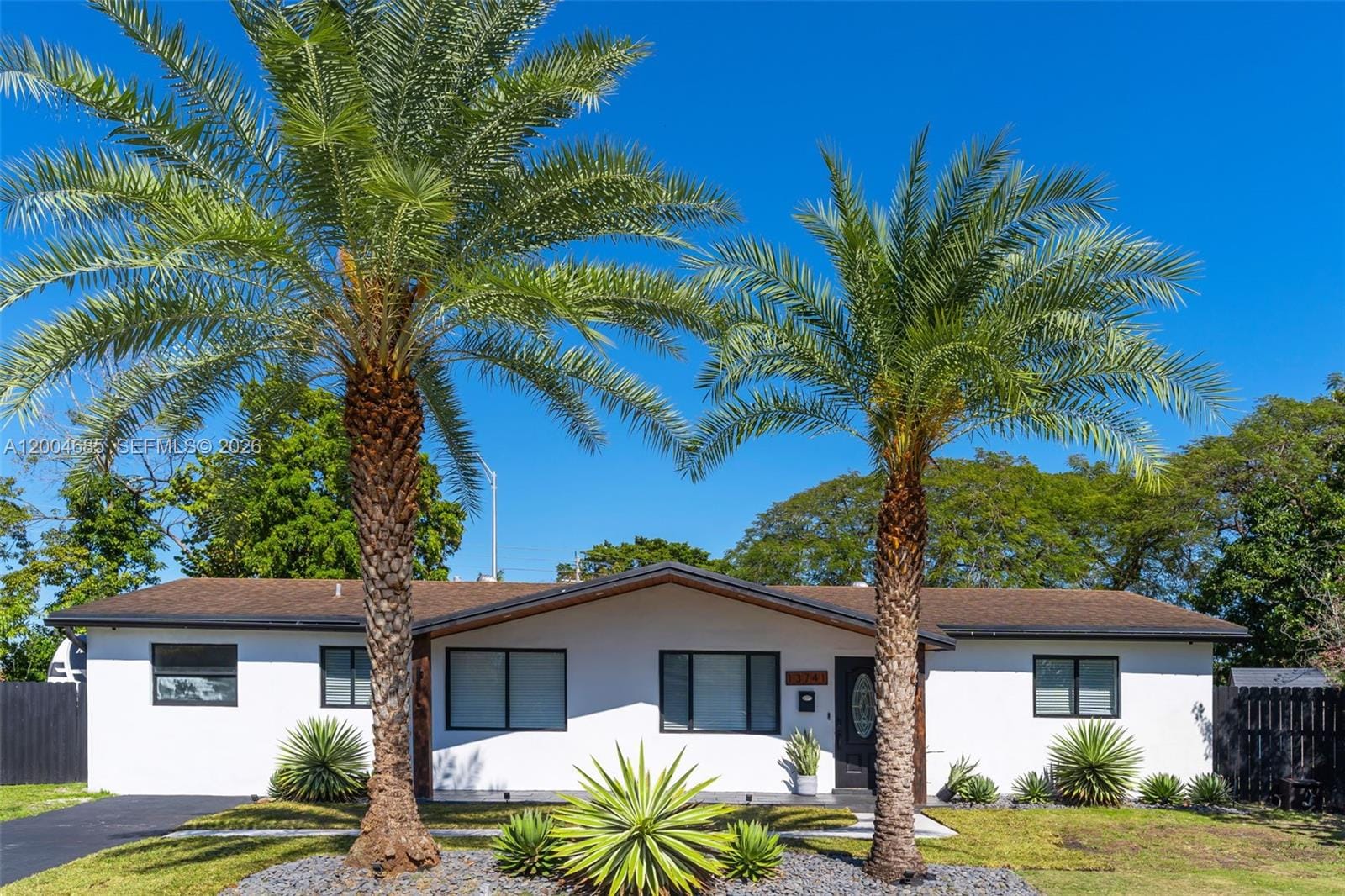 13741 SW 72nd Terrace, Miami, FL 33183
