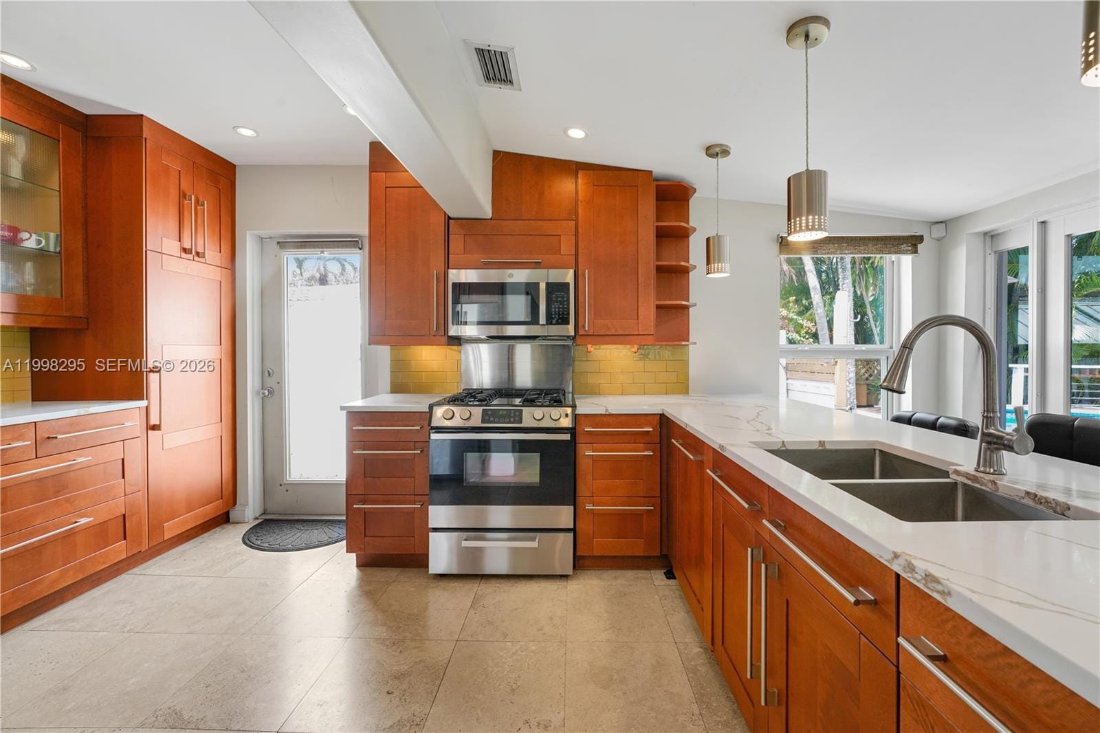 905 Mandarin Isle, Fort Lauderdale, FL 33315 photo 19