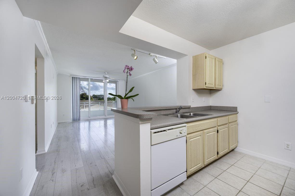 2665 SW 37th Avenue 201, Miami, FL 33133 photo 13