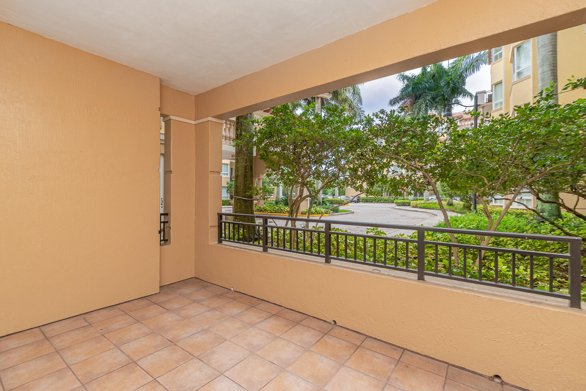 16101 Emerald Estates Drive 146, Weston, FL 33331, Weston