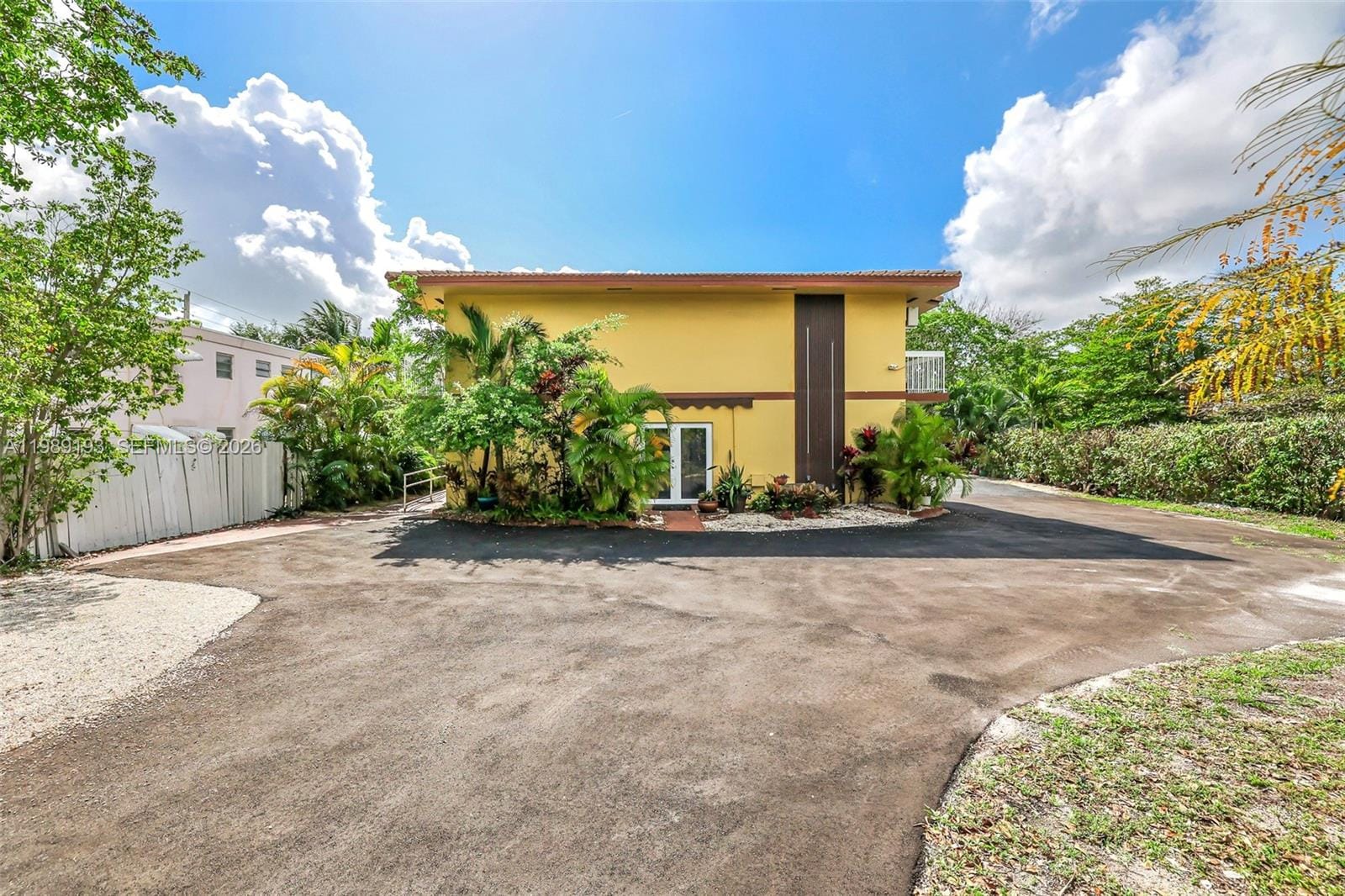 12085 W Dixie Highway, Biscayne Park, FL 33161 photo 9