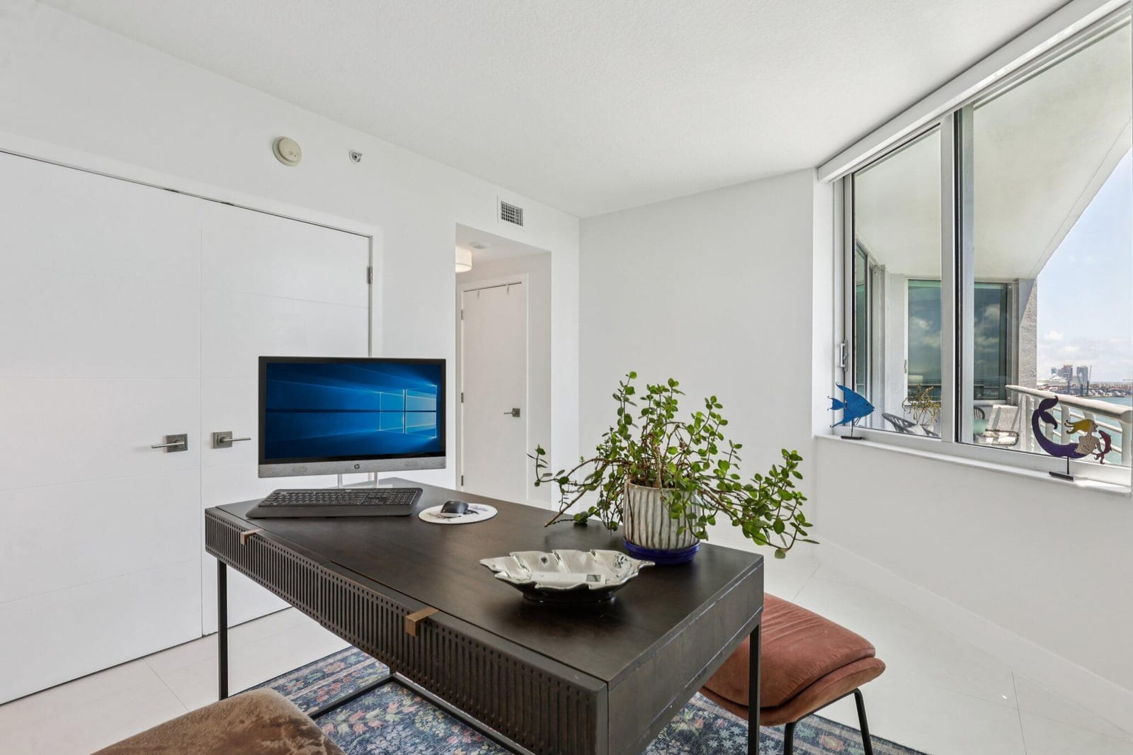 335 S Biscayne Boulevard 1607, Miami, FL 33131 photo 17