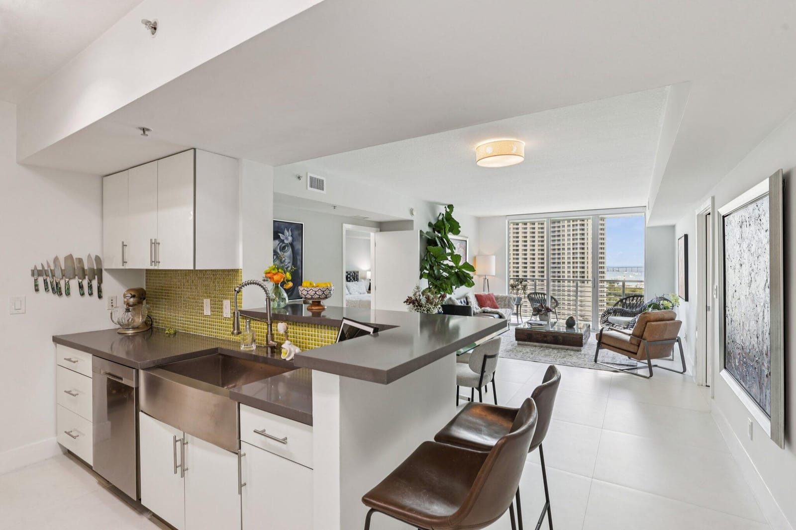 335 S Biscayne Boulevard 1607, Miami, FL 33131 photo 5