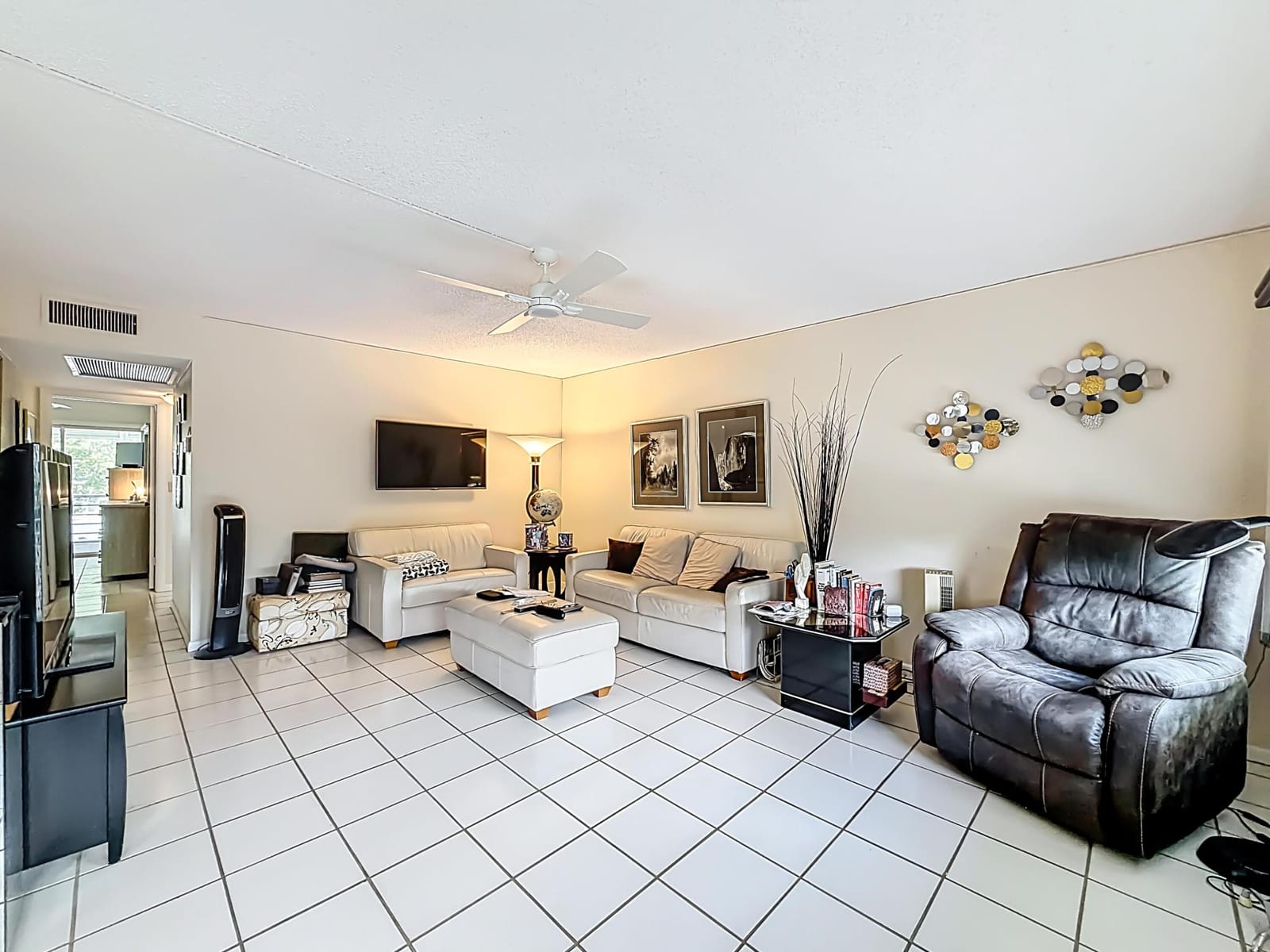 2114 Oakridge V — photo 4