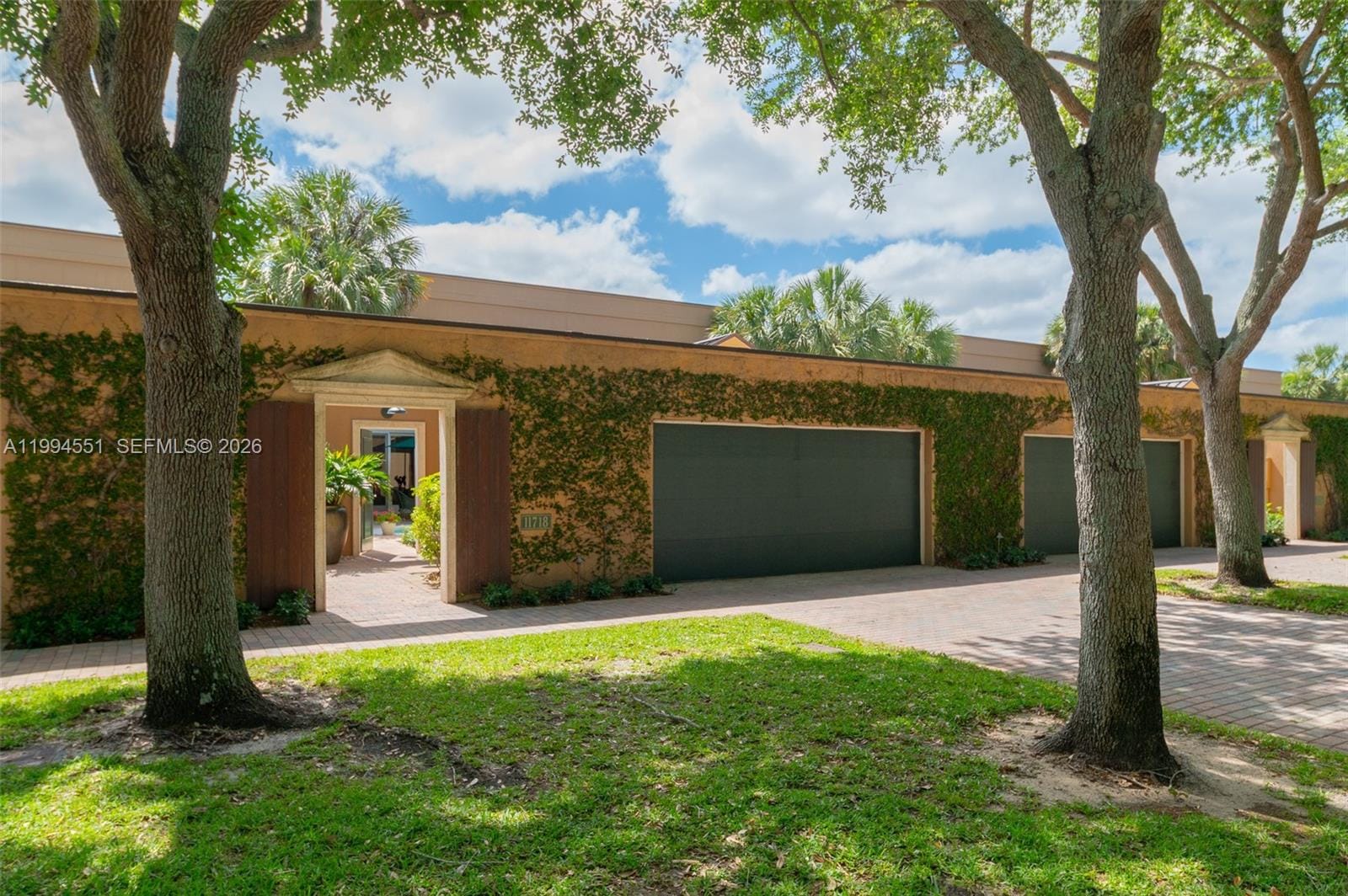 11718 SE Florida Avenue, Hobe Sound, FL 33455 photo 2