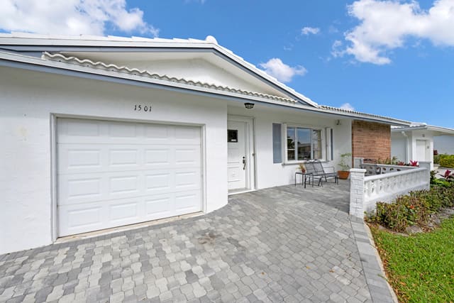 1501 NW 87th Lane, Plantation, FL 33322