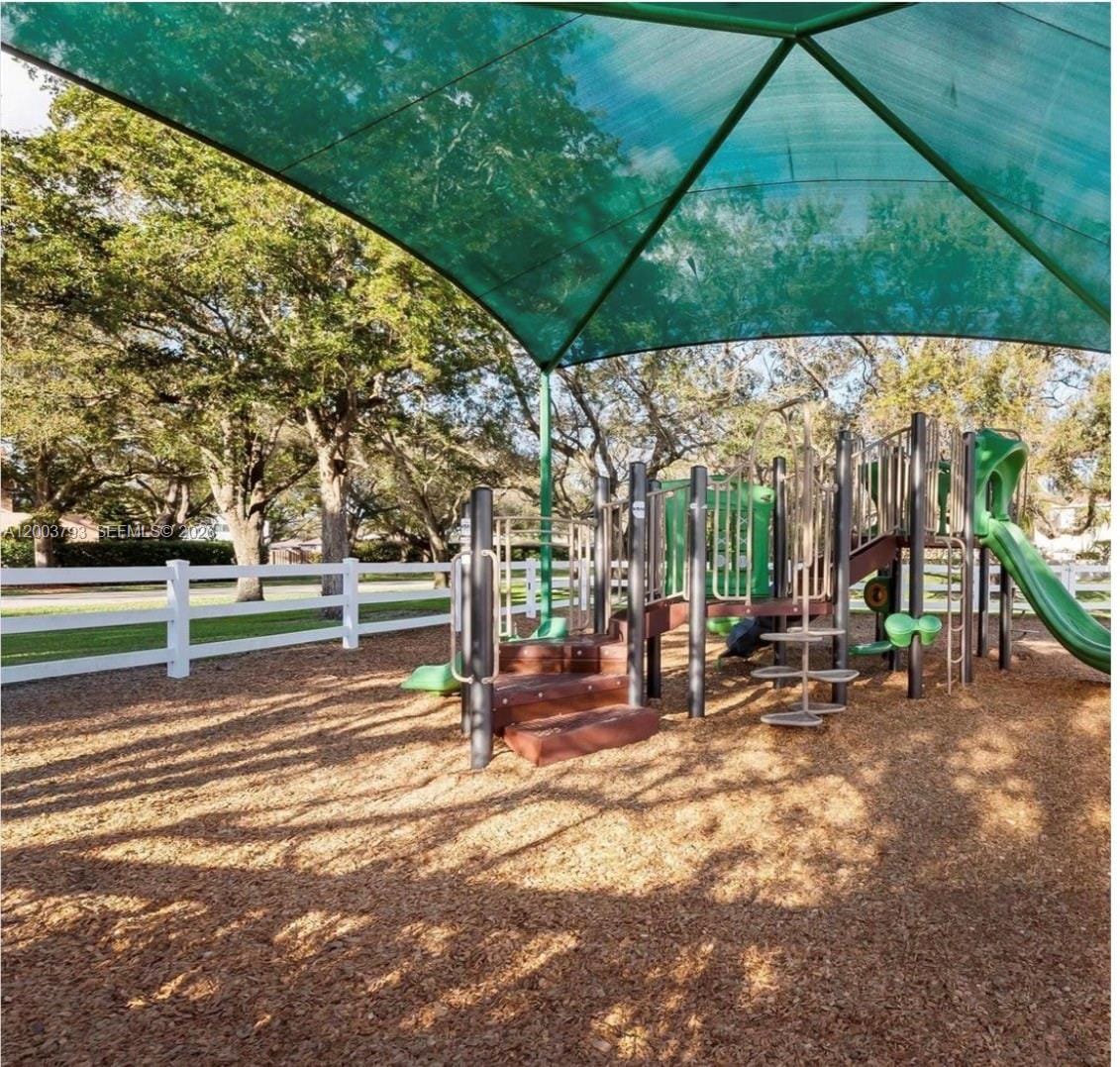 4089 Forest Hill Drive, Cooper City, FL 33026 photo 19