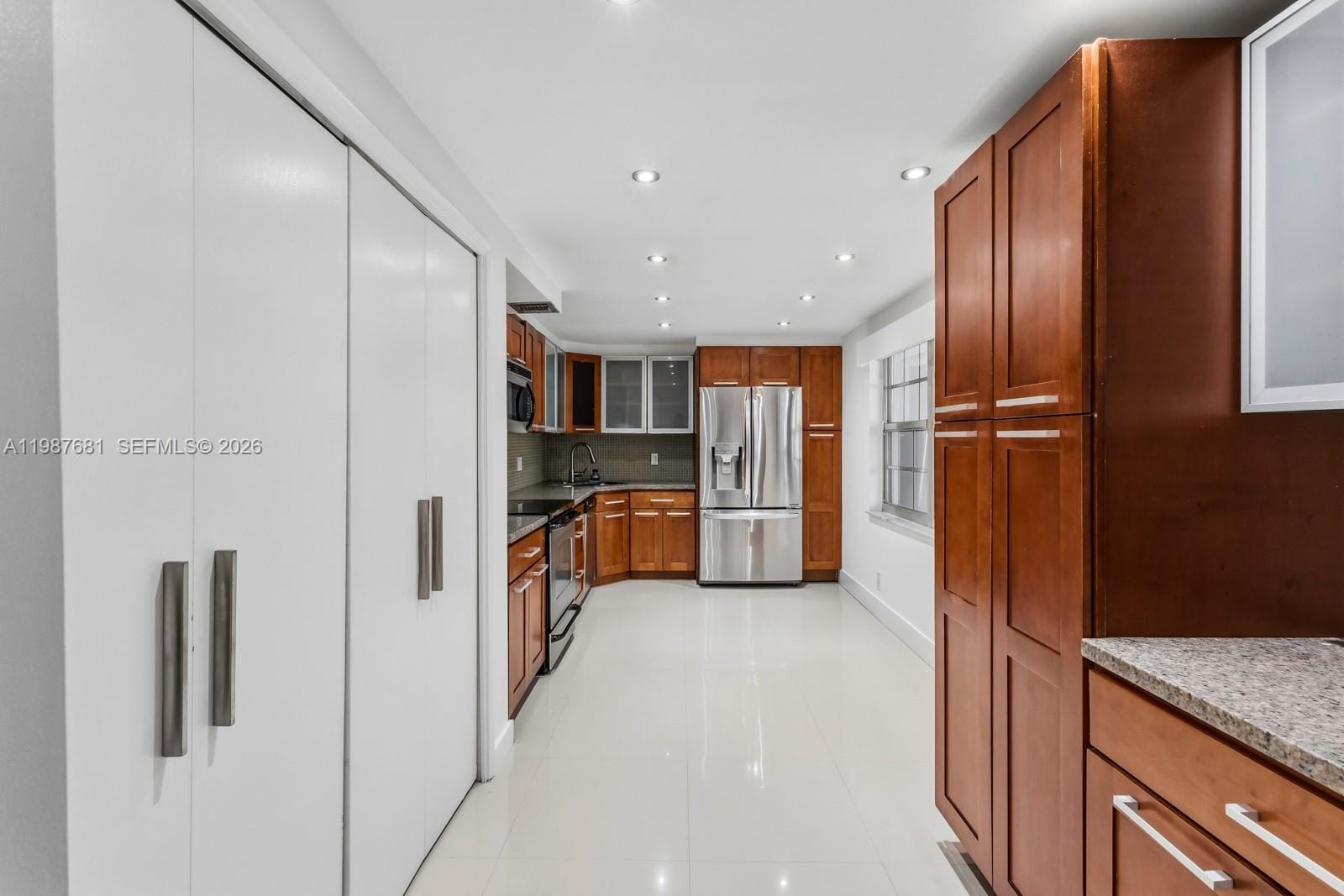 4280 Oaks Terrace 102 — photo 5