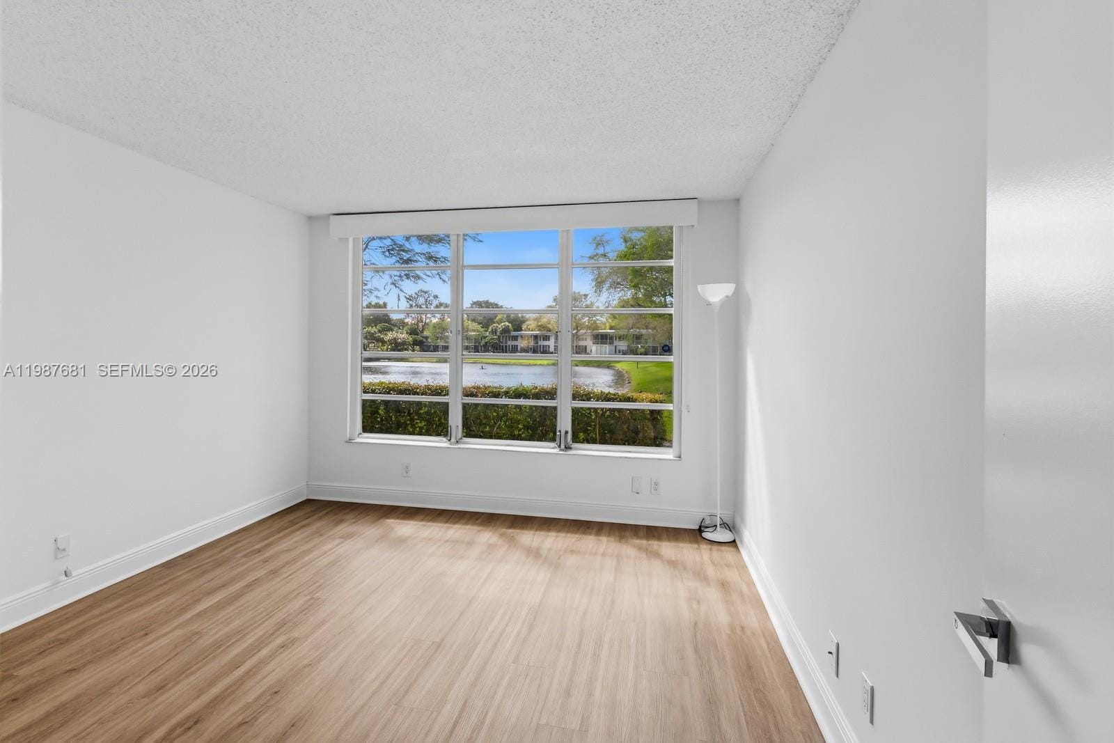 4280 Oaks Terrace 102 — photo 6