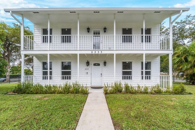 2233 Dock Street, West Palm Beach, FL 33401