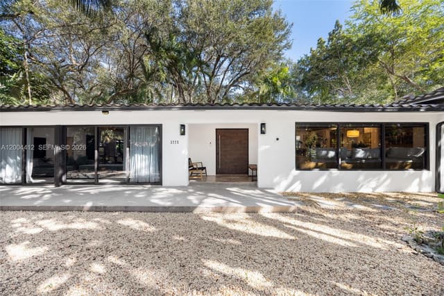 3775 S Le Jeune Road, Miami, FL 33146