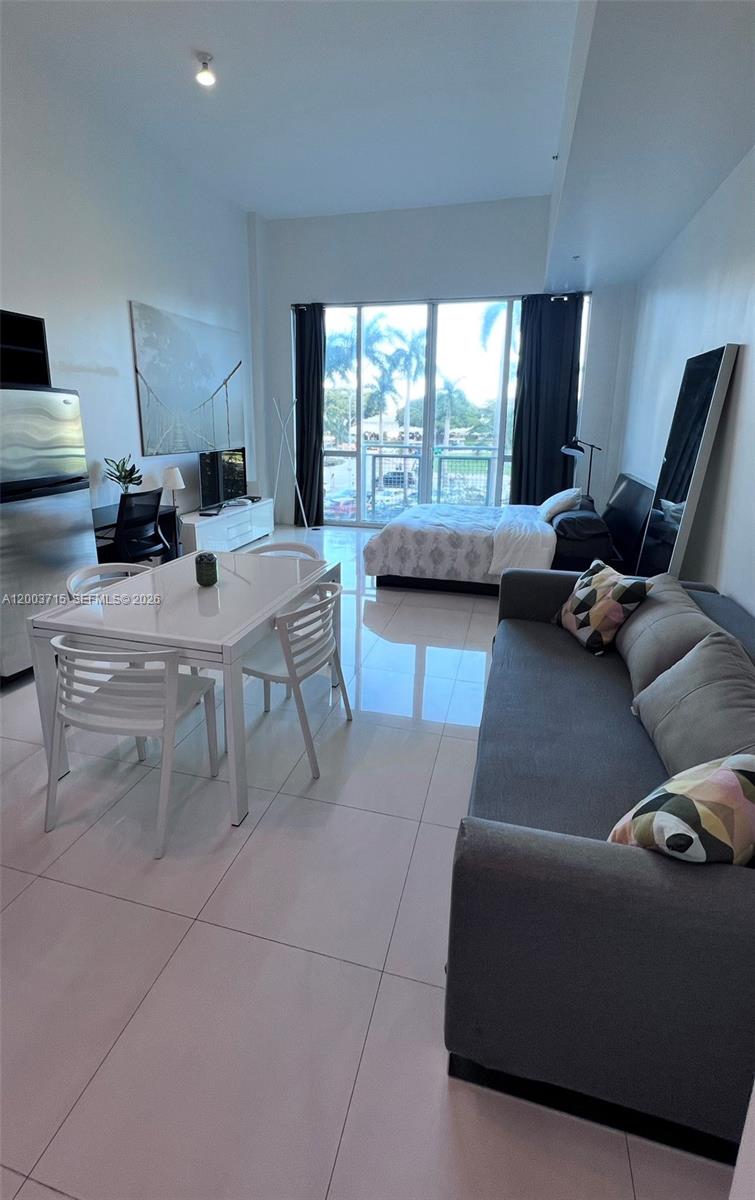 244 Biscayne Boulevard 237, Miami, FL 33132, Miami