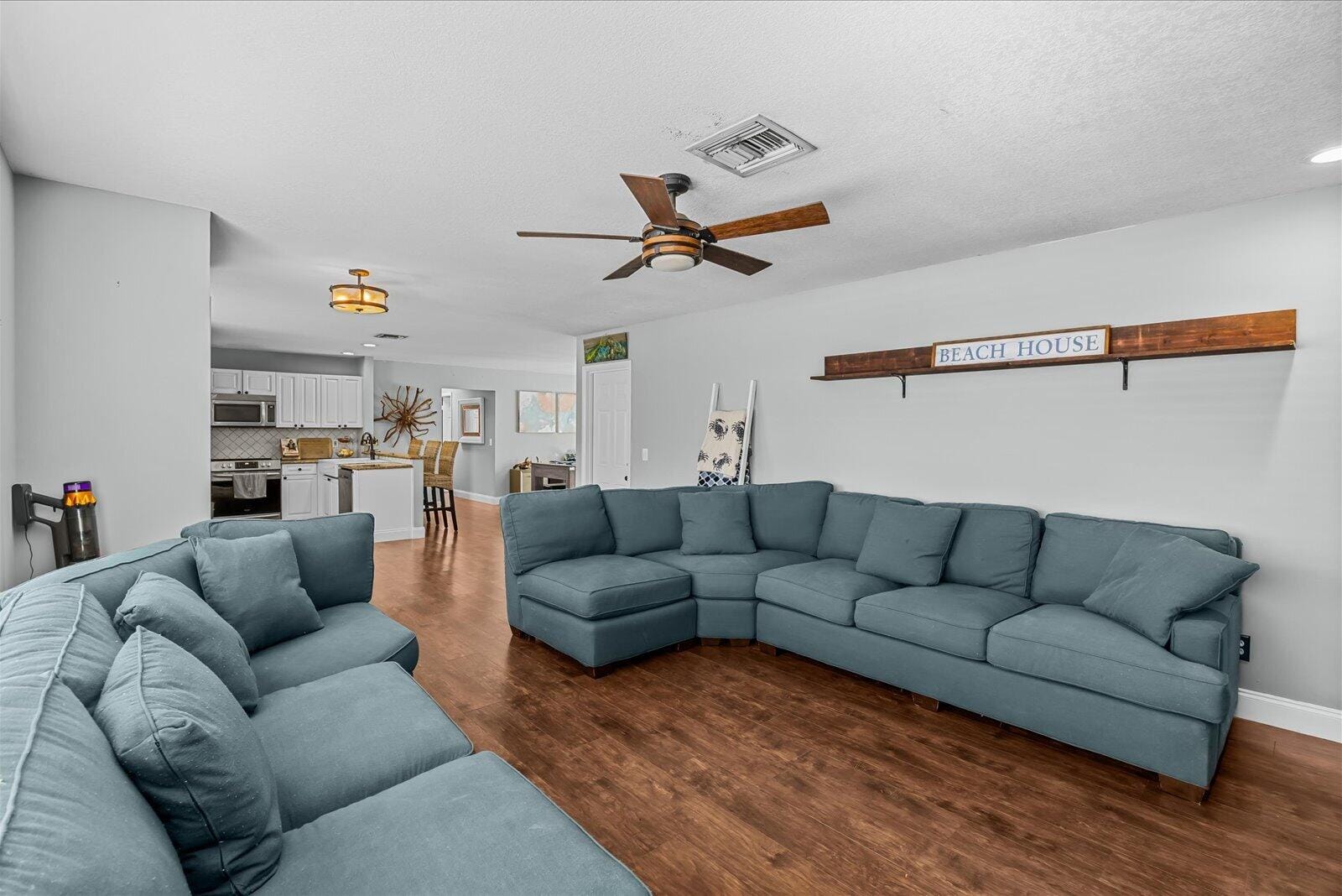 18945 SE Homewood Avenue, Tequesta, FL 33469 photo 11