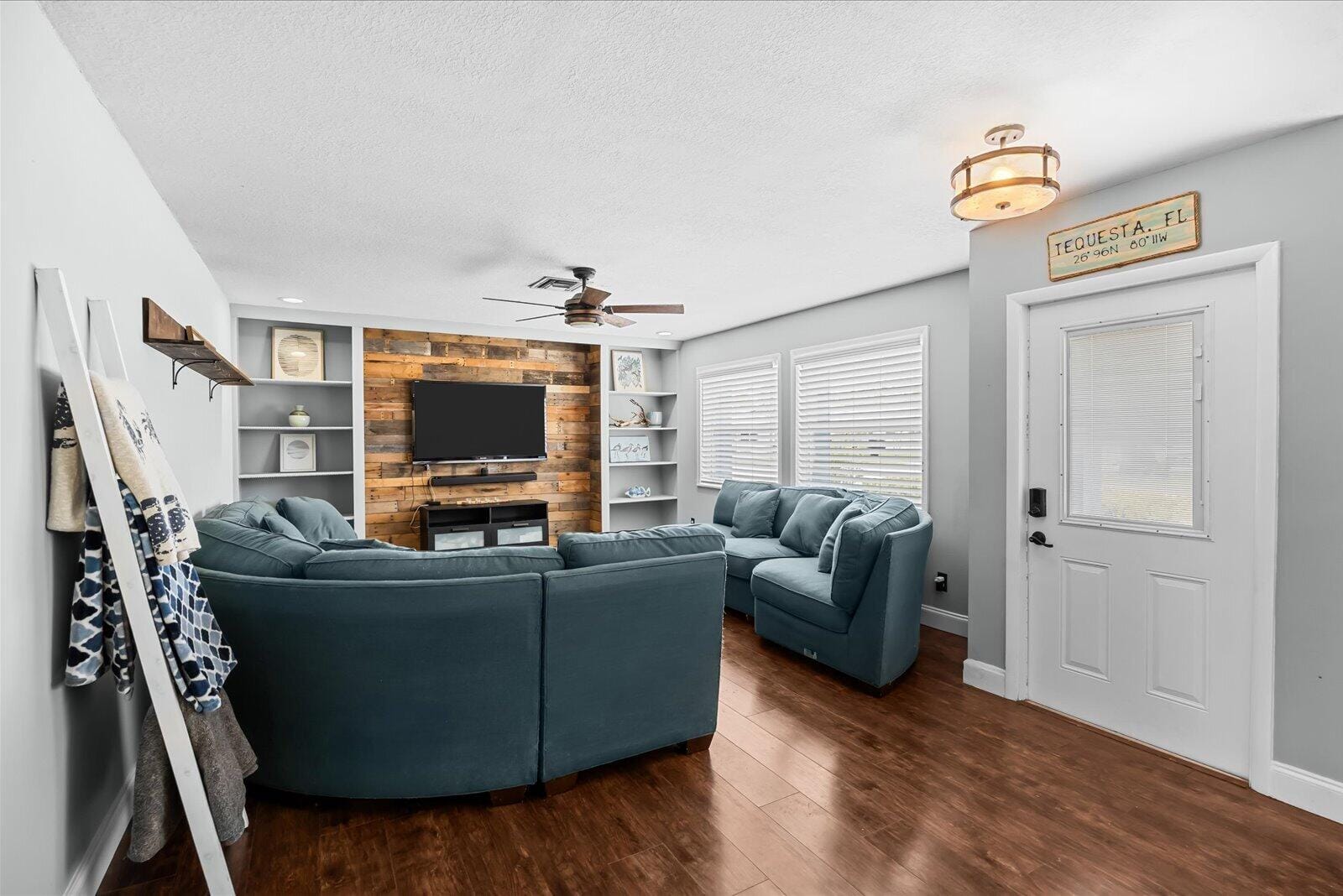 18945 SE Homewood Avenue, Tequesta, FL 33469 photo 8