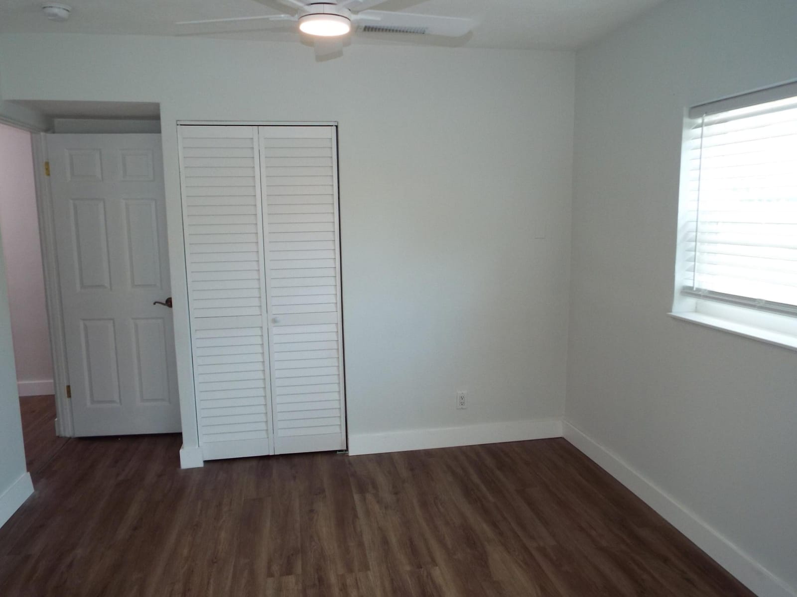 540 NE 61 Court NE, Oakland Park, FL 33334 photo 12