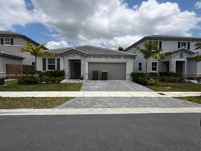 833 SE 26th Road 0, Homestead, FL 33035