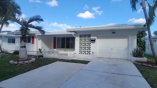 7002 NW 71st Avenue, Tamarac, FL 33321